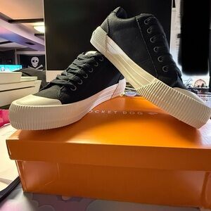 Rocket Dog Black and White Casual Sneakers